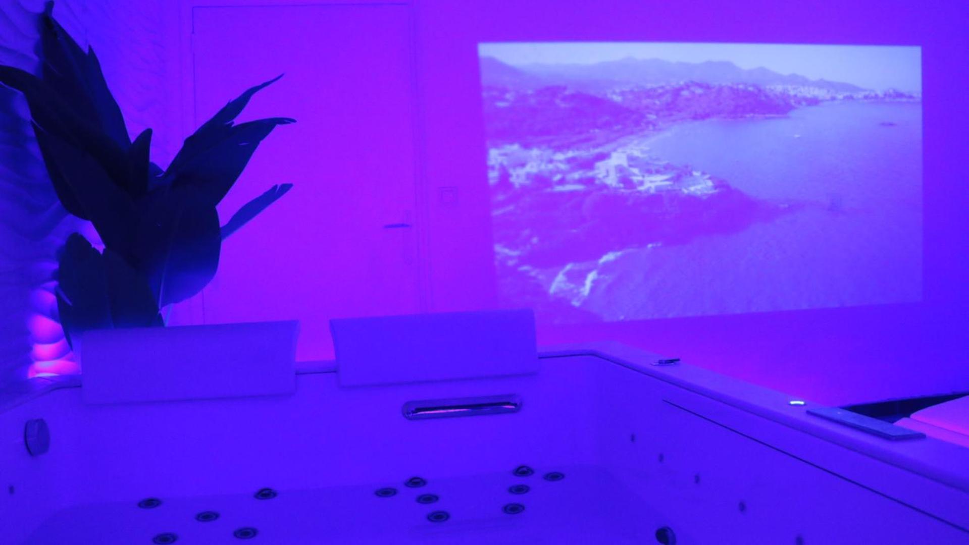 Dima Suite Jacuzzi Privatif ヴデーヌ エクステリア 写真